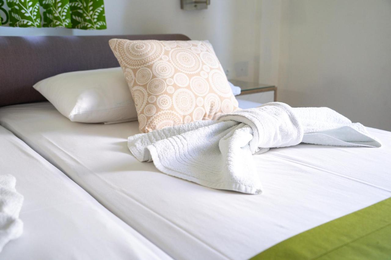 Chriselen Hotel Eleonas Ngoại thất bức ảnh